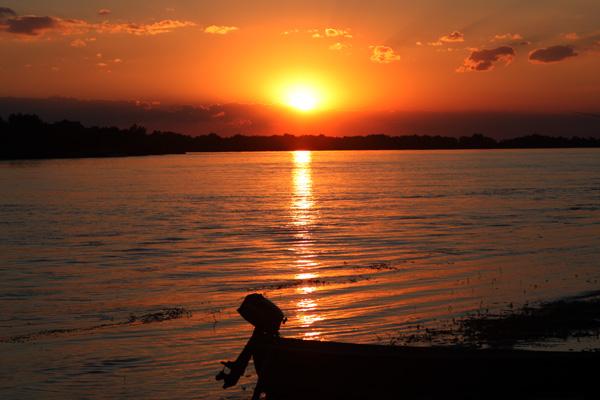 nice things  - apus-de-soara-delta-dunarii.jpg